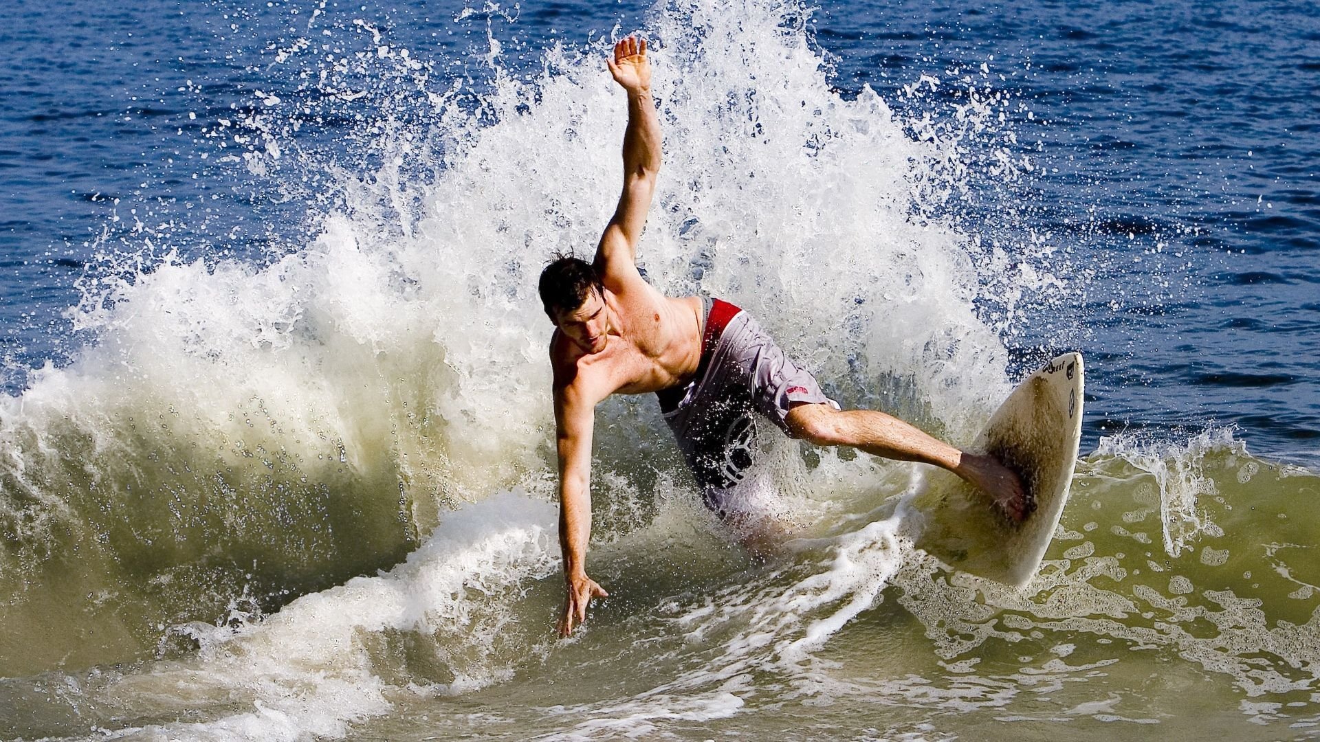 科里·简：速度与技术结合，成为全黑队反击战术的核心部分，里科百科